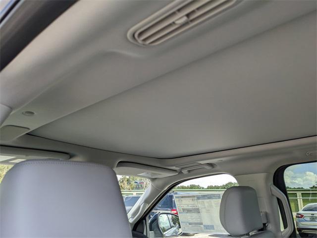 new 2025 Ford Expedition Max car, priced at $92,676