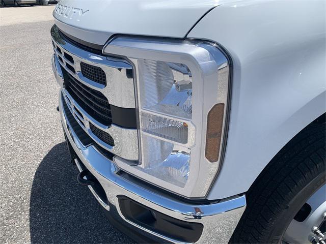 new 2025 Ford F-350 car, priced at $50,850
