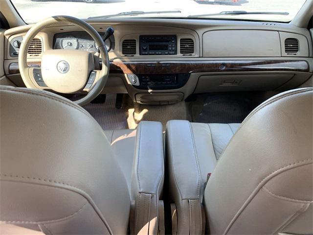 used 2006 Mercury Grand Marquis car, priced at $8,000