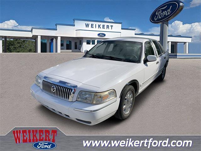 used 2006 Mercury Grand Marquis car, priced at $8,000