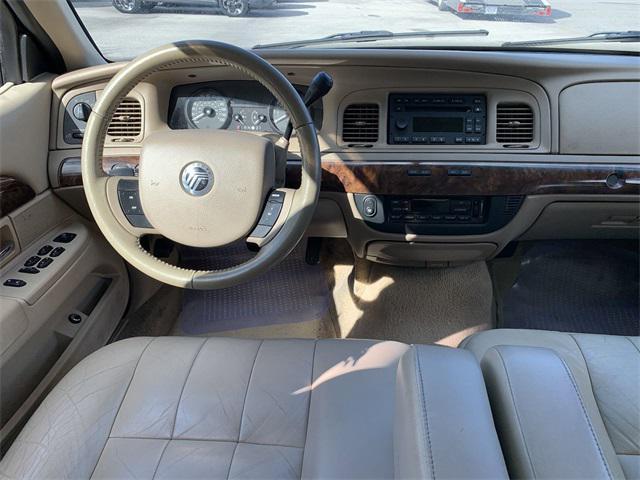 used 2006 Mercury Grand Marquis car, priced at $8,000