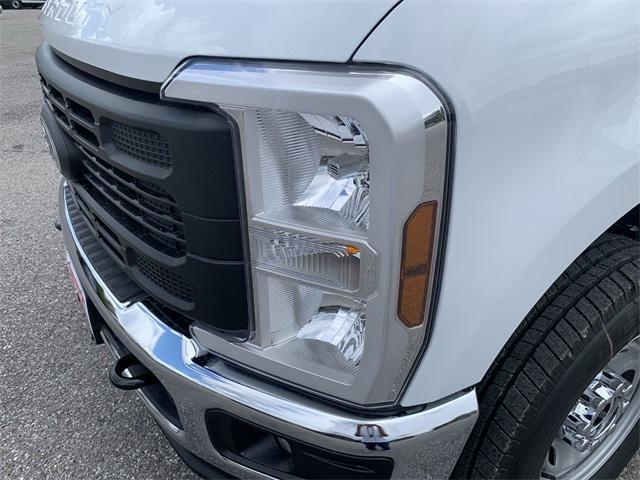 new 2025 Ford F-250 car, priced at $57,634