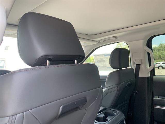 new 2025 Ford Expedition car, priced at $67,205