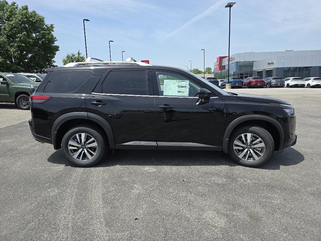 new 2025 Nissan Pathfinder car, priced at $44,565