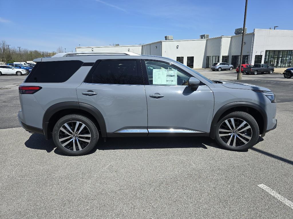 new 2025 Nissan Pathfinder car, priced at $51,155