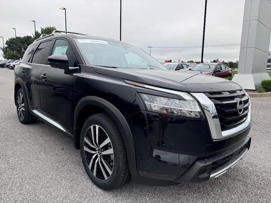 new 2024 Nissan Pathfinder car, priced at $48,343