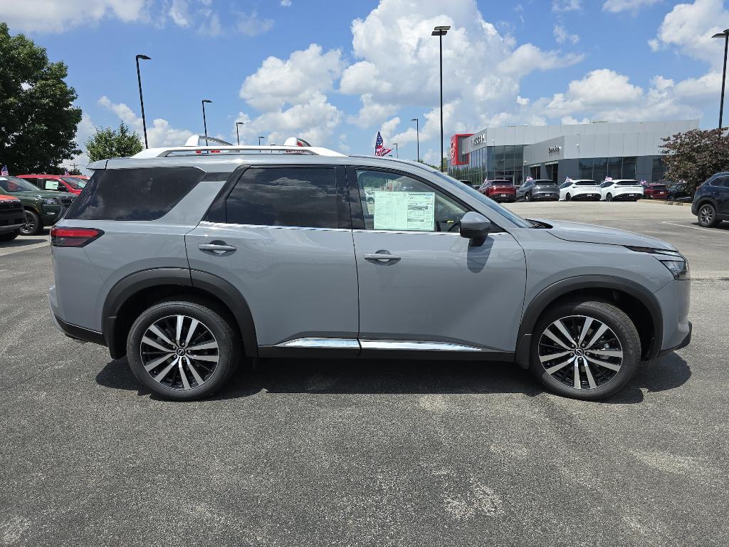 new 2025 Nissan Pathfinder car, priced at $52,485