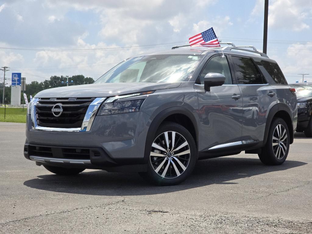 new 2025 Nissan Pathfinder car, priced at $52,485