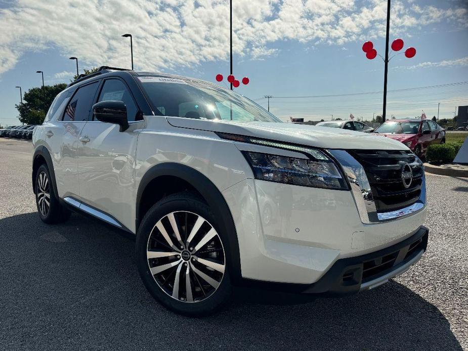 new 2024 Nissan Pathfinder car, priced at $48,870