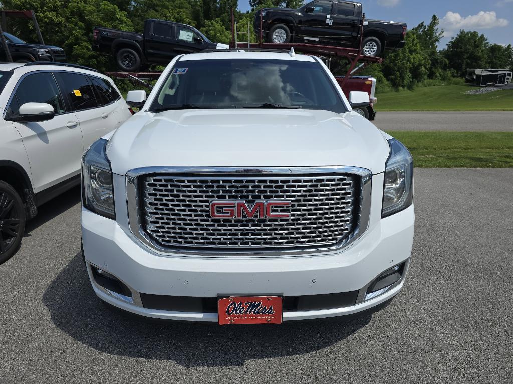 used 2017 GMC Yukon car, priced at $28,990