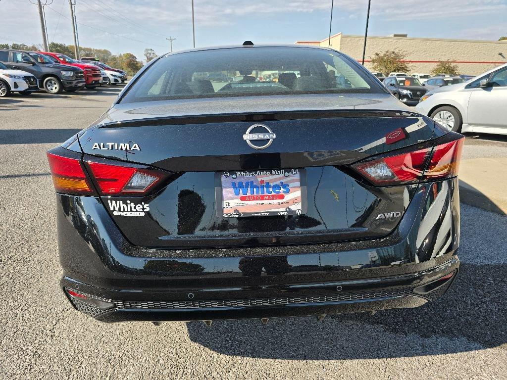 new 2025 Nissan Altima car, priced at $29,208