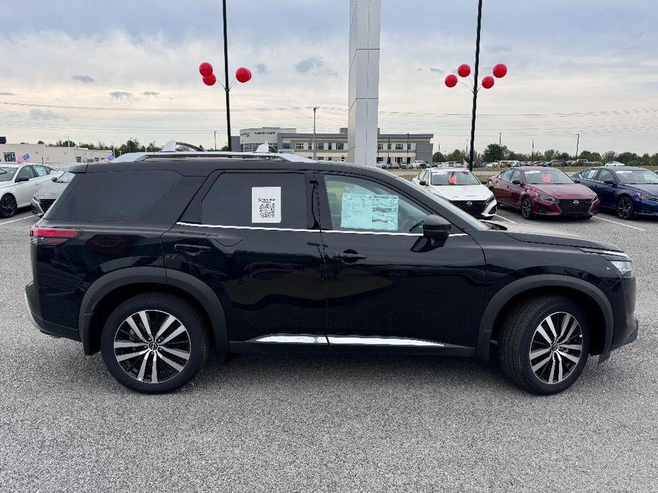 new 2024 Nissan Pathfinder car, priced at $46,491