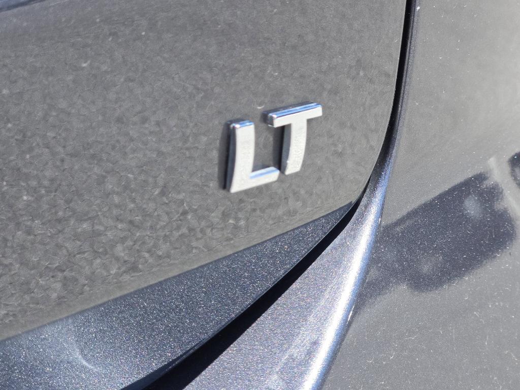 used 2022 Chevrolet Equinox car, priced at $21,990