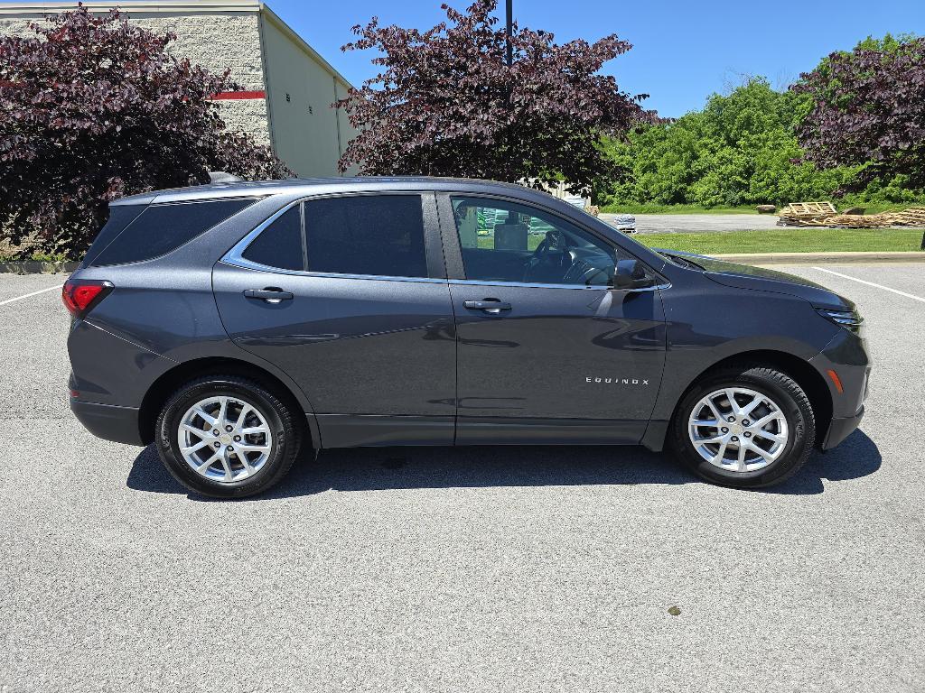 used 2022 Chevrolet Equinox car, priced at $21,990