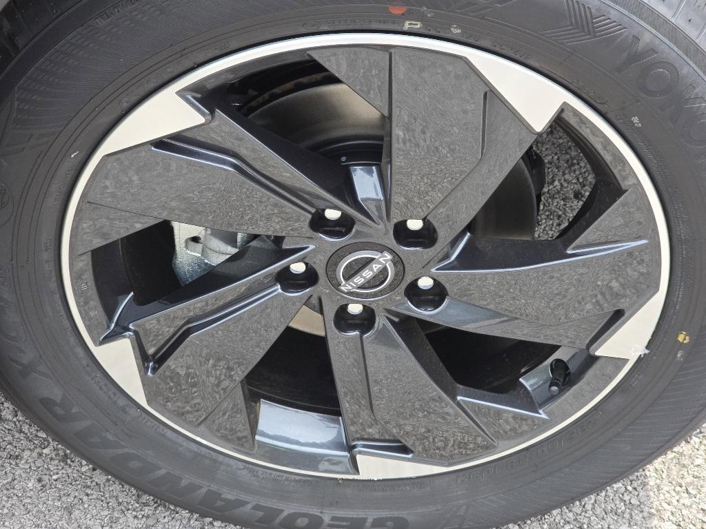 new 2025 Nissan Rogue car, priced at $33,835