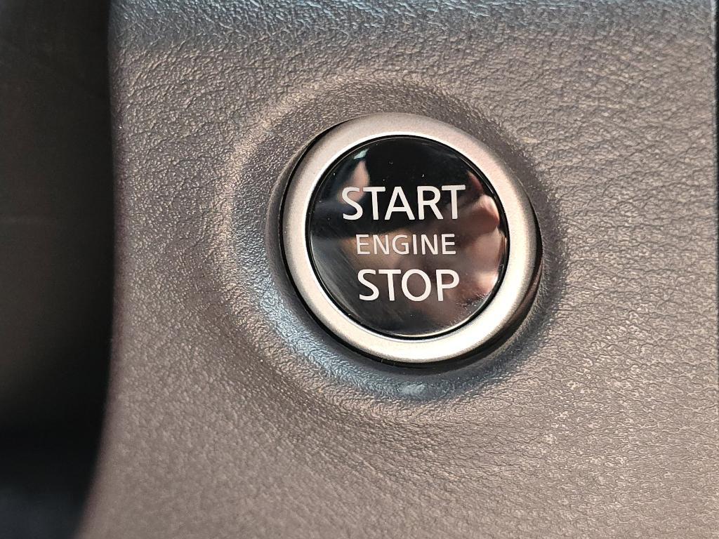 new 2025 Nissan Frontier car, priced at $49,985