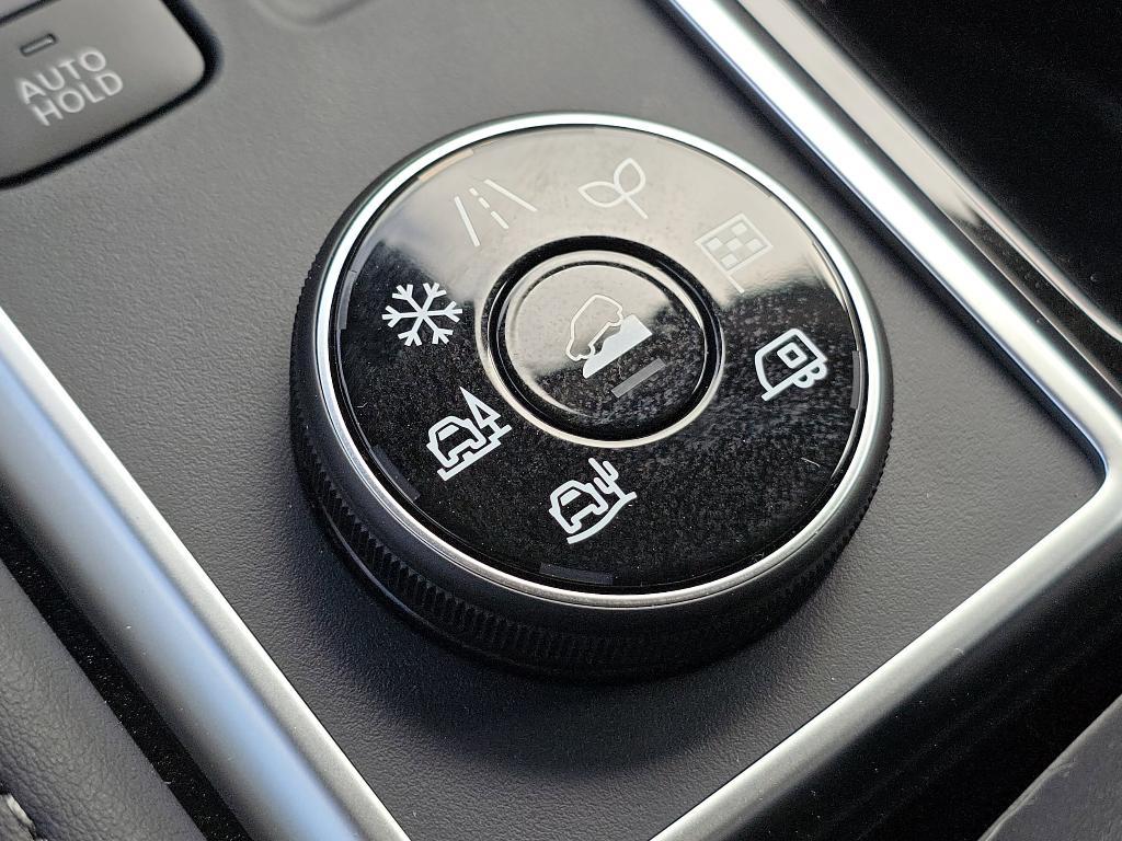 new 2025 Nissan Pathfinder car, priced at $55,150
