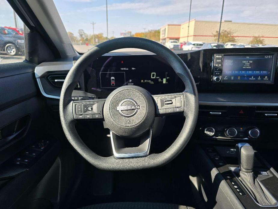 new 2025 Nissan Kicks car, priced at $23,725