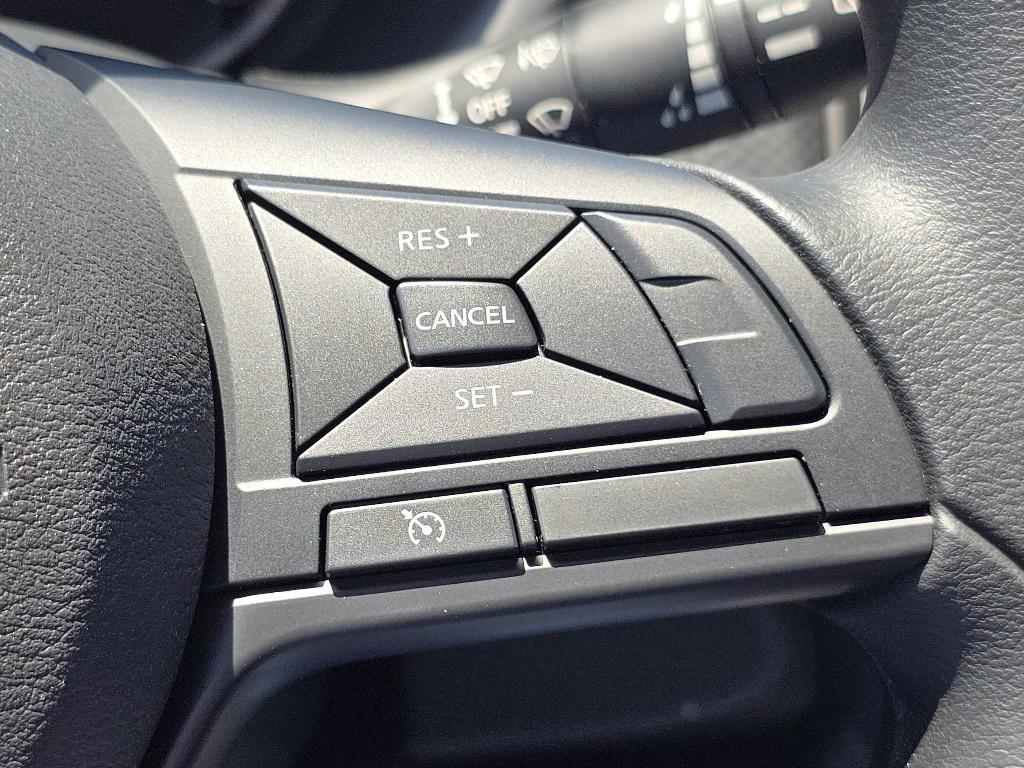 new 2025 Nissan Kicks Play car, priced at $23,850