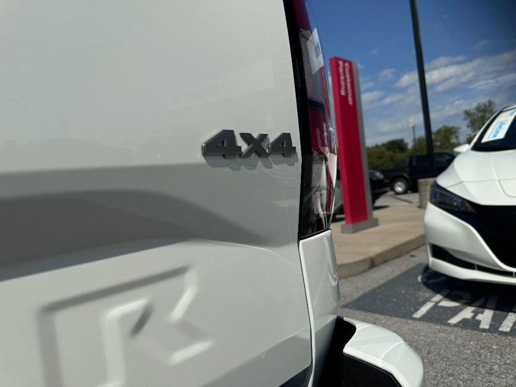 new 2025 Nissan Frontier car, priced at $37,966