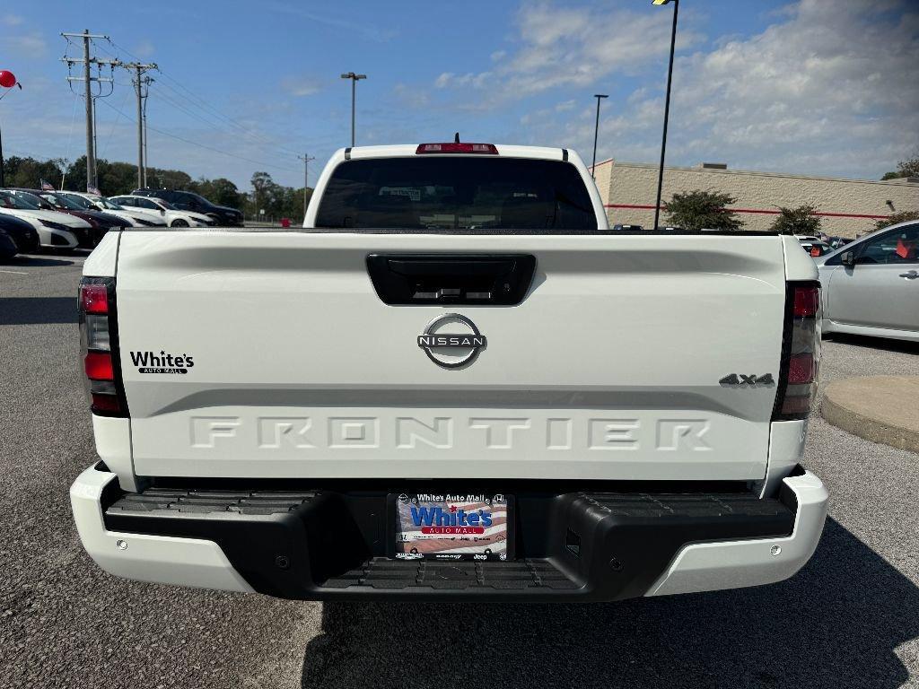 new 2025 Nissan Frontier car, priced at $37,966