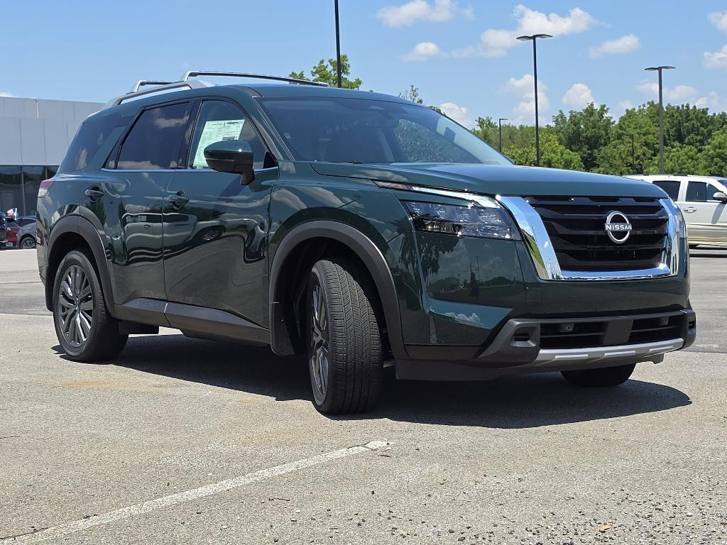 new 2025 Nissan Pathfinder car, priced at $45,465