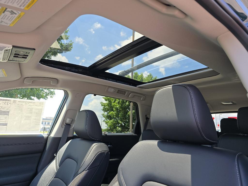 new 2025 Nissan Pathfinder car, priced at $45,465