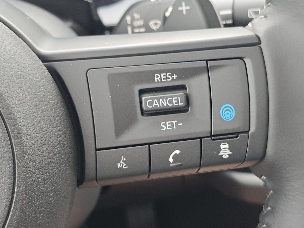 new 2025 Nissan Pathfinder car, priced at $43,865