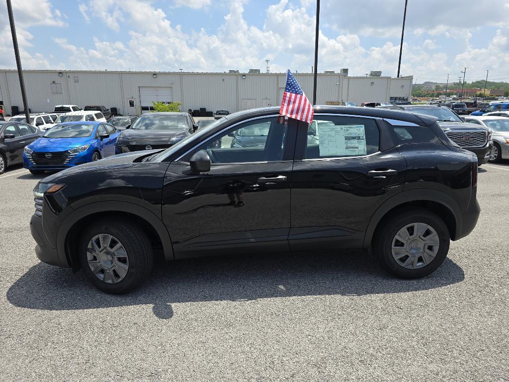 new 2025 Nissan Kicks car, priced at $24,155