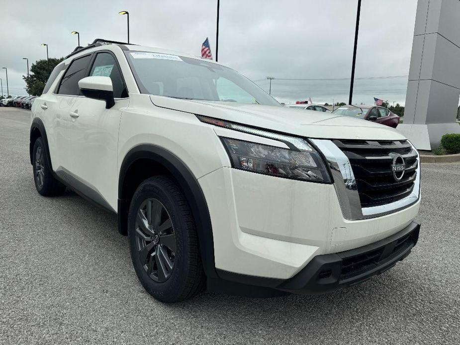 new 2024 Nissan Pathfinder car, priced at $41,616