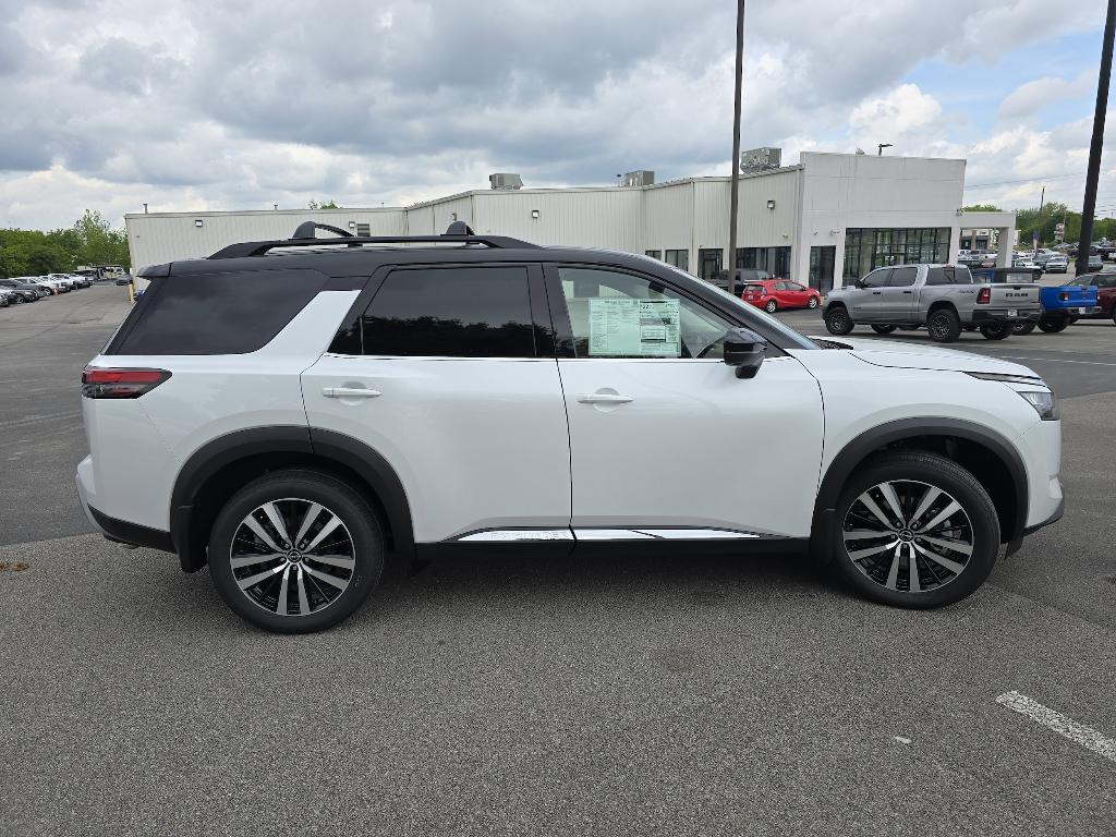 new 2025 Nissan Pathfinder car, priced at $53,035