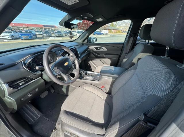 used 2022 Chevrolet Traverse car, priced at $23,995
