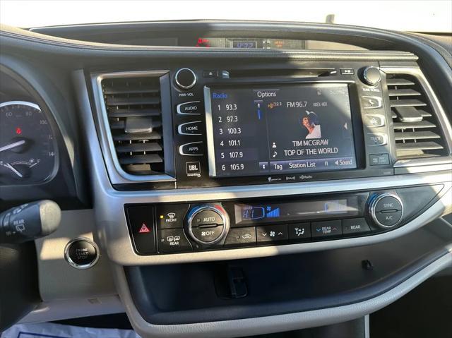 used 2019 Toyota Highlander car, priced at $29,995