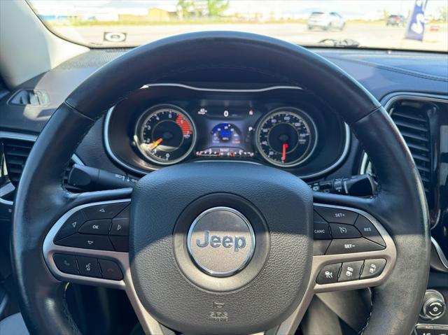 used 2019 Jeep Cherokee car, priced at $19,995