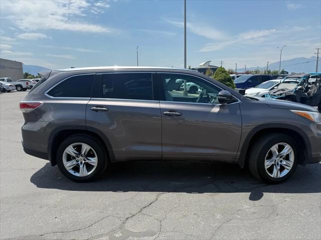 used 2014 Toyota Highlander car, priced at $19,995