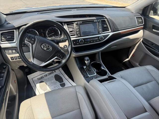 used 2014 Toyota Highlander car, priced at $19,995