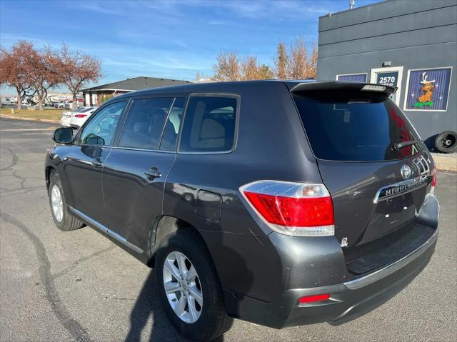 used 2012 Toyota Highlander car, priced at $15,995