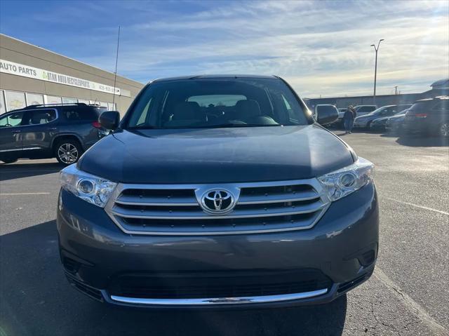 used 2012 Toyota Highlander car, priced at $15,995