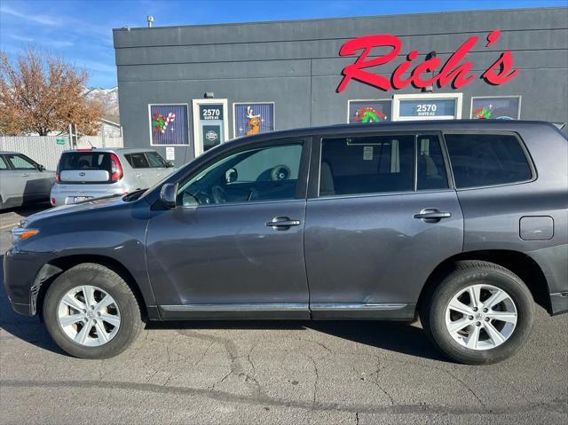 used 2012 Toyota Highlander car, priced at $15,995