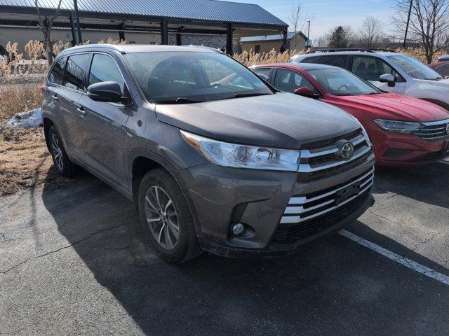 used 2018 Toyota Highlander car, priced at $26,000