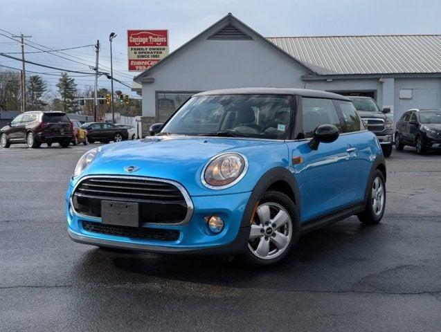 used 2018 MINI Hardtop car, priced at $12,700