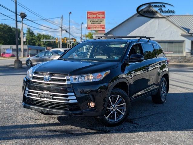 used 2019 Toyota Highlander Hybrid car, priced at $27,500