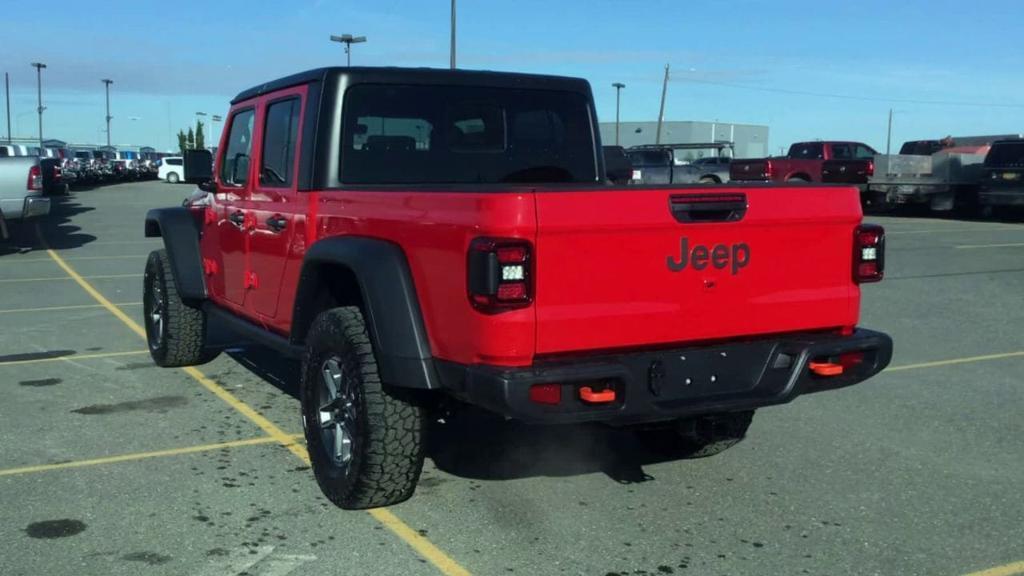 new 2024 Jeep Gladiator car, priced at $49,958