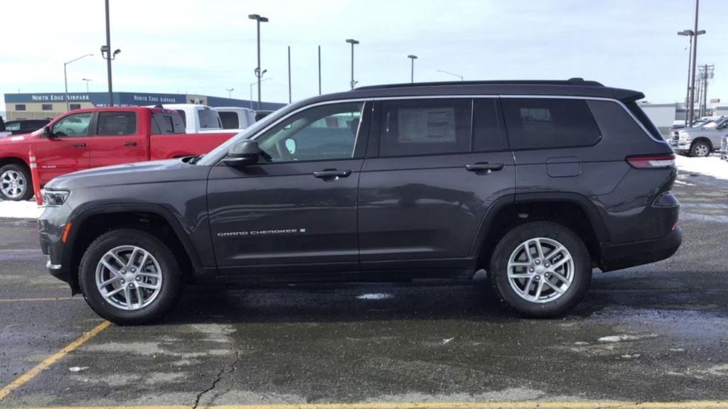 new 2024 Jeep Grand Cherokee L car, priced at $43,200