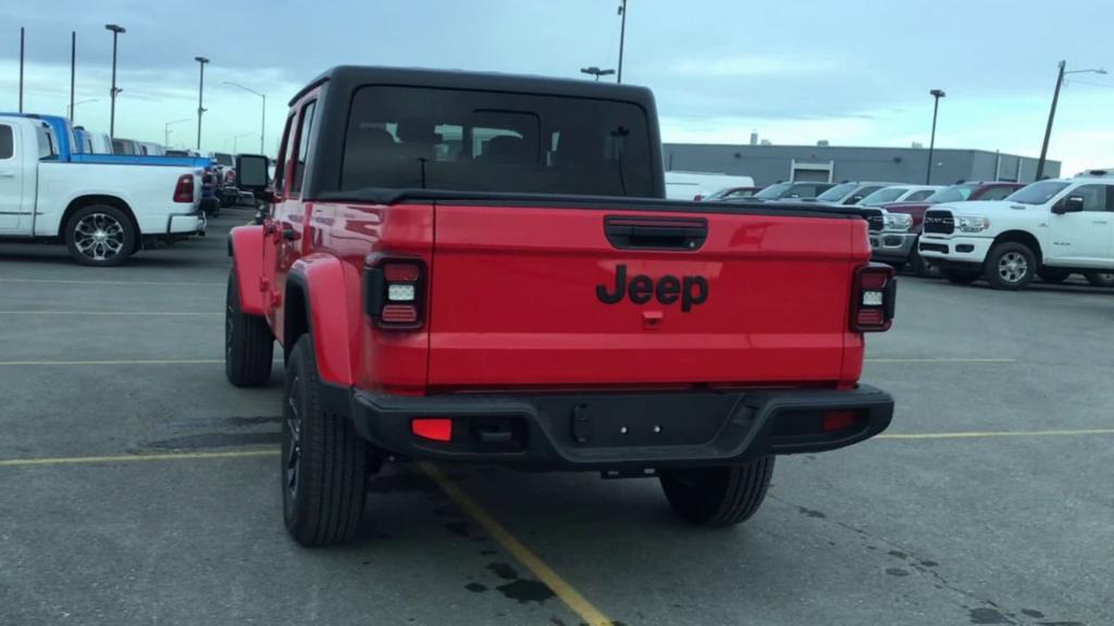 new 2024 Jeep Gladiator car, priced at $50,505