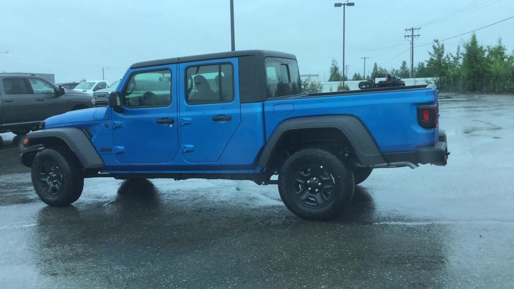 new 2024 Jeep Gladiator car, priced at $40,206