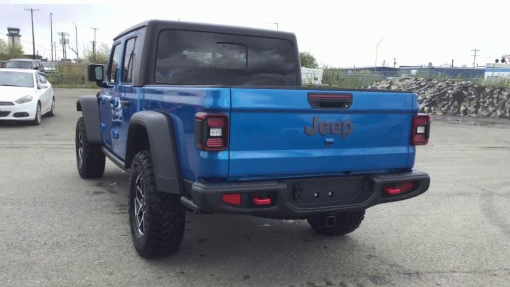 new 2024 Jeep Gladiator car, priced at $58,677