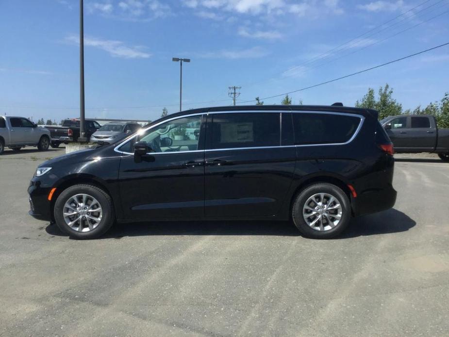 new 2024 Chrysler Pacifica car, priced at $41,000