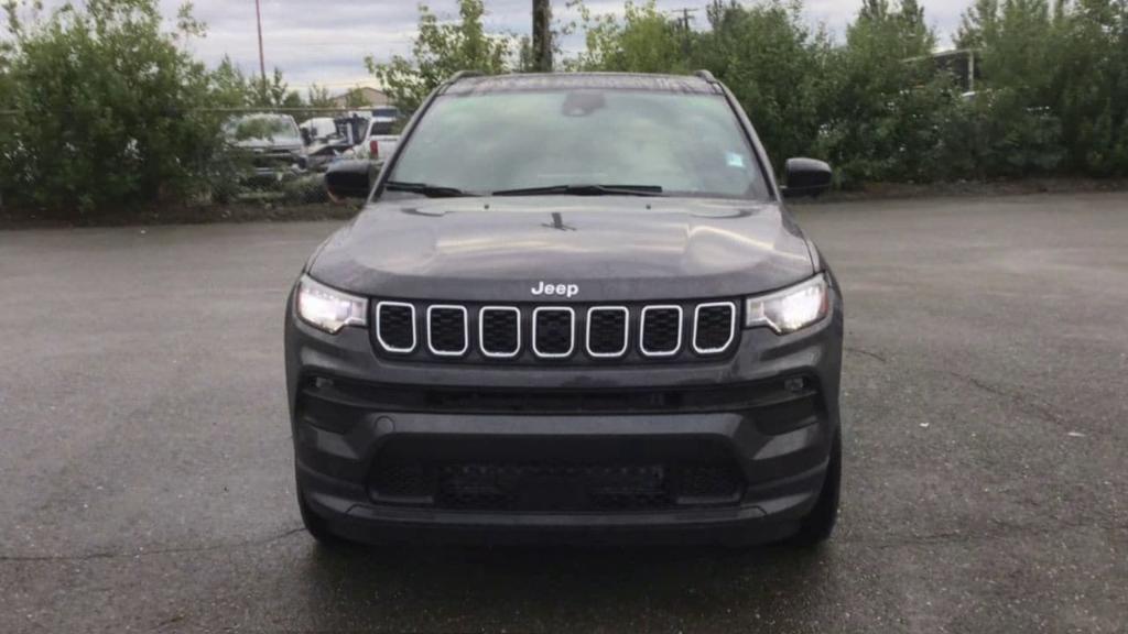 new 2024 Jeep Compass car, priced at $34,000