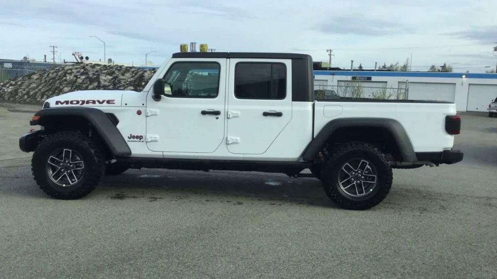new 2024 Jeep Gladiator car, priced at $59,615